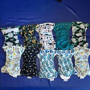 Cloth Diapers Set thirsties small (newborn) bundle lot of 10